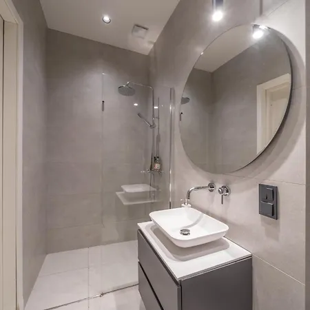 Apartment Oldtown In Modern House