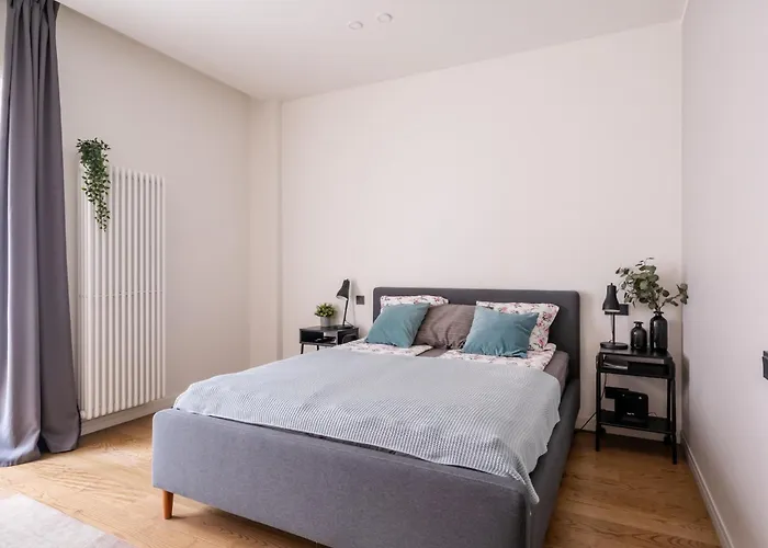 Oldtown In Modern House Apartment